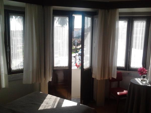 Residência Aviz : photo 1 de la chambre chambre double avec salle de bains commune