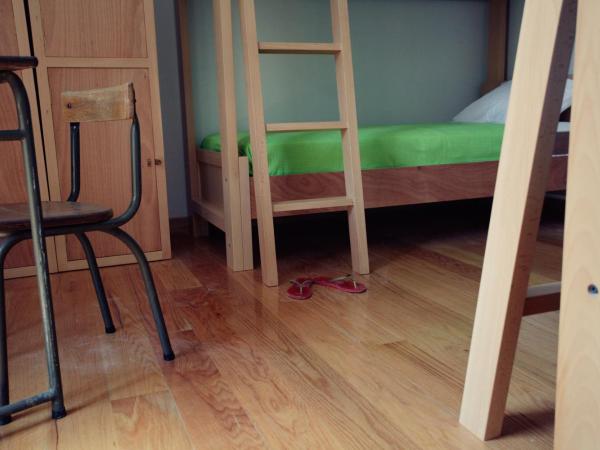 City Circus Athens : photo 5 de la chambre lit simple dans dortoir pour femmes de 4 lits