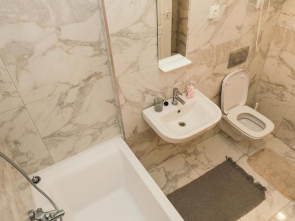 Hello Puli Parliament : photo 5 de la chambre family suite i