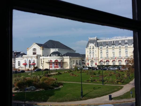La Villa L'Argentine : photo 2 de la chambre petite chambre double