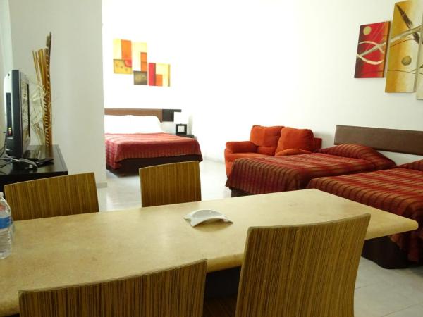 Aparthotel Siete 32 : photo 4 de la chambre chambre familiale avec salle de bains