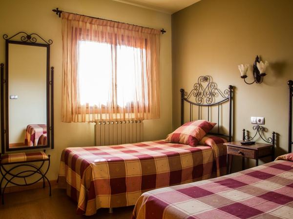 Pensión Ametzagaña : photo 3 de la chambre chambre lits jumeaux supérieure