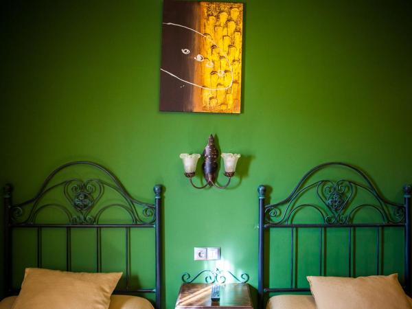 Pensión Ametzagaña : photo 6 de la chambre chambre lits jumeaux supérieure