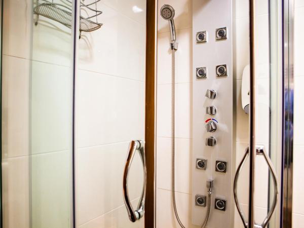 Pensión Ametzagaña : photo 4 de la chambre chambre double supérieure avec baignoire spa