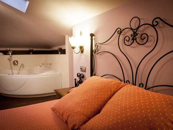 Pensión Ametzagaña : photo 2 de la chambre chambre double supérieure avec baignoire spa