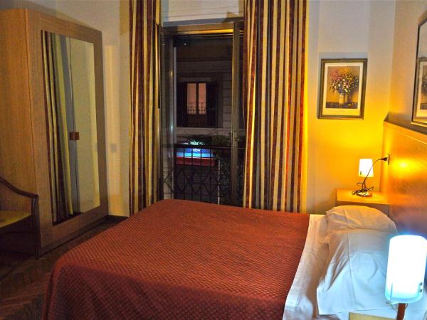 Hotel Dover : photo 4 de la chambre chambre double