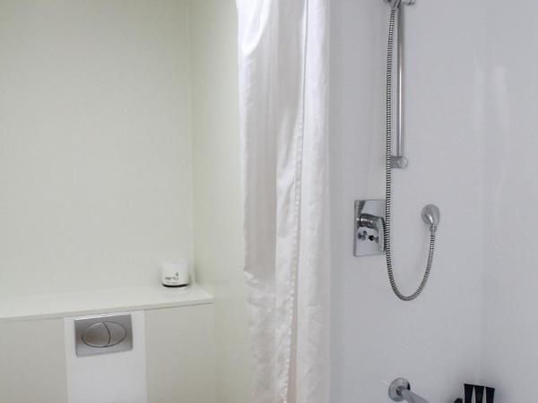 Willis Wellington Hotel : photo 4 de la chambre chambre lit queen-size