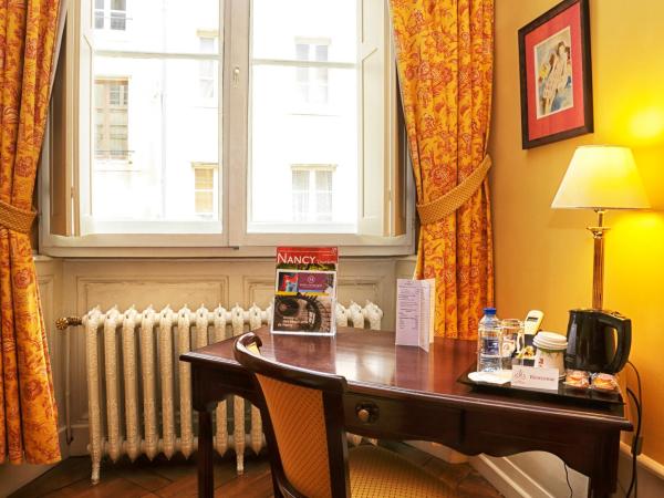 Hotel D'haussonville : photo 3 de la chambre suite supérieure ming