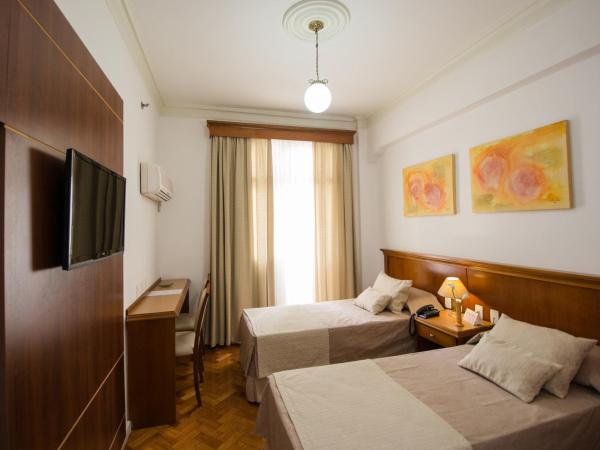 Hotel OK : photo 2 de la chambre chambre triple standard avec lit double et lit simple