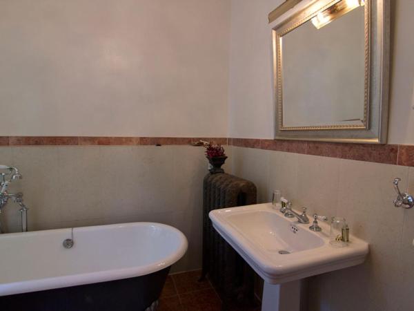 Hotel Mariandl : photo 3 de la chambre chambre double avec baignoire