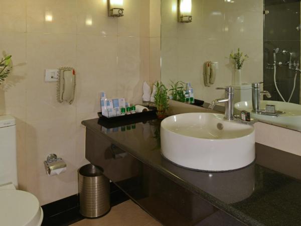 Fortune Park JP Celestial, Bengaluru - Member ITC's Hotel Group : photo 2 de la chambre chambre lit queen-size deluxe