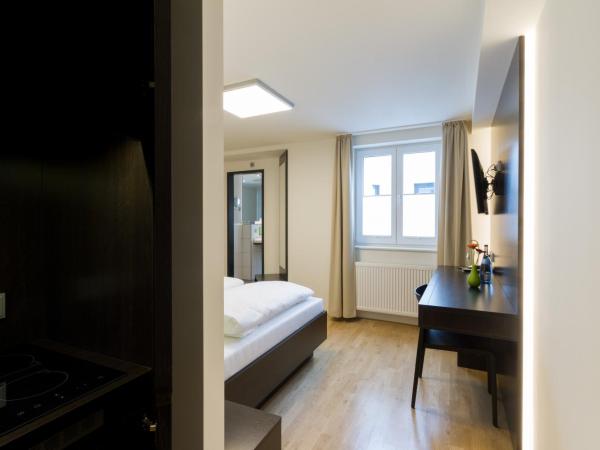 sevenDays Hotel BoardingHouse Mannheim : photo 4 de la chambre studio
