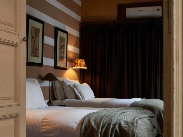 Dar Seven : photo 2 de la chambre chambre marron