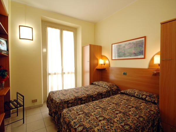 Hotel Eden : photo 1 de la chambre chambre lits jumeaux