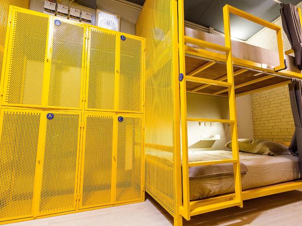 The Moon Hostel Huahin : photo 5 de la chambre lit superposé dans dortoir pour femmes 