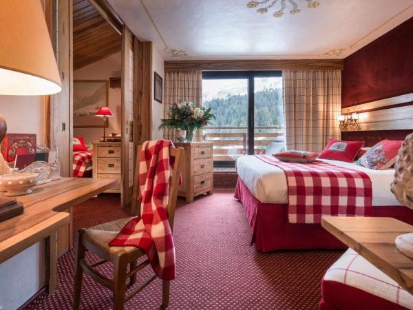 Hôtel Alpen Ruitor : photo 3 de la chambre chambre familiale avec vue sur la vallée (2 adultes + 2 enfants)