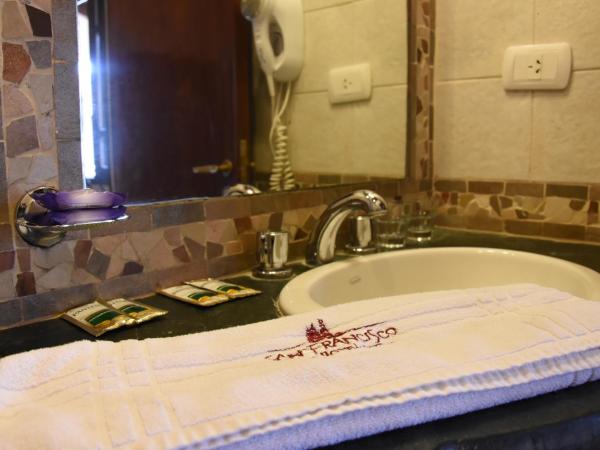 Hotel San Francisco : photo 2 de la chambre chambre double