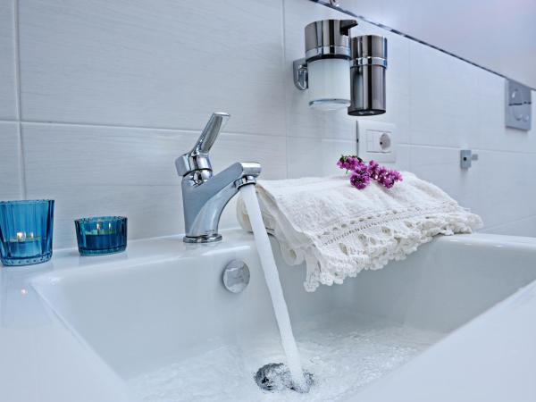 Atticobianco B&B : photo 3 de la chambre chambre lit king-size supérieure