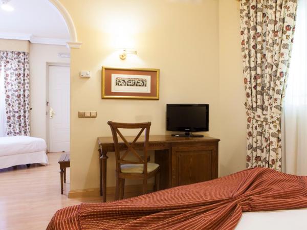Hotel Cervantes : photo 3 de la chambre chambre double ou lits jumeaux
