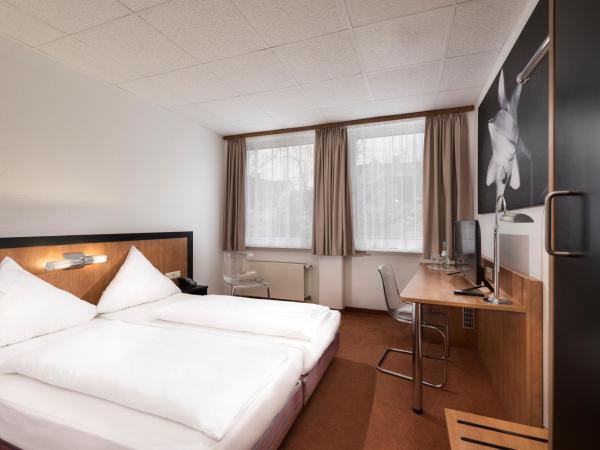 Days Inn Dortmund West : photo 1 de la chambre chambre double - non-fumeurs
