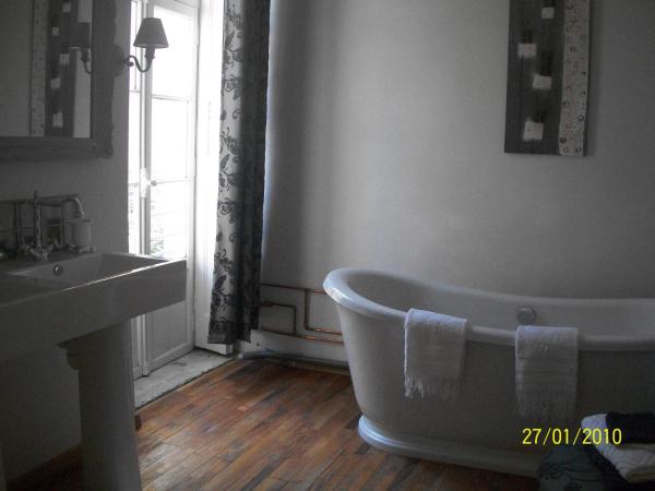 L'Orangerie : photo 7 de la chambre chambre double avec salle de bains privative