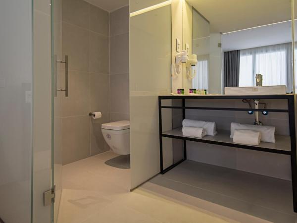 B&B HOTEL Madrid Centro Puerta del Sol : photo 8 de la chambre hébergement double standard de luxe