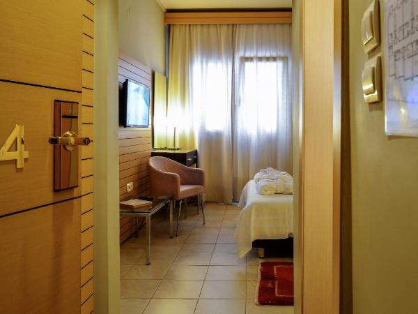 Astoria : photo 2 de la chambre chambre double budget avec petit lit double