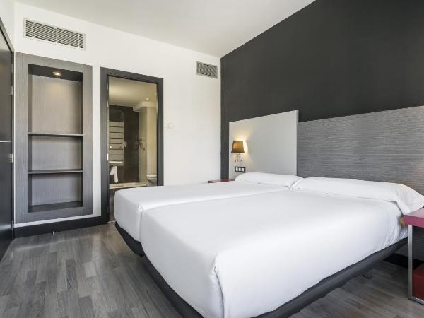 Ilunion Romareda : photo 4 de la chambre chambre lits jumeaux premium