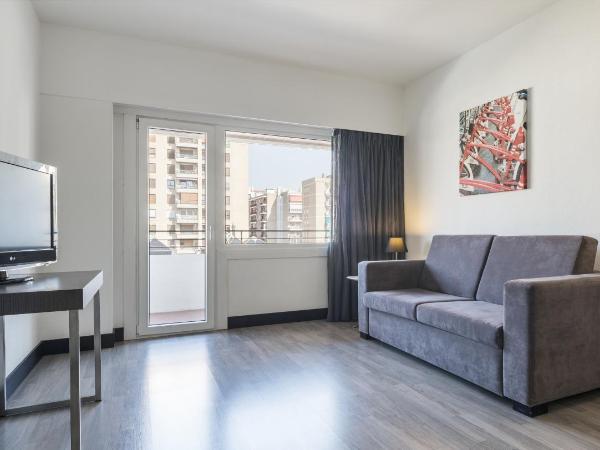 Ilunion Romareda : photo 5 de la chambre chambre lits jumeaux premium