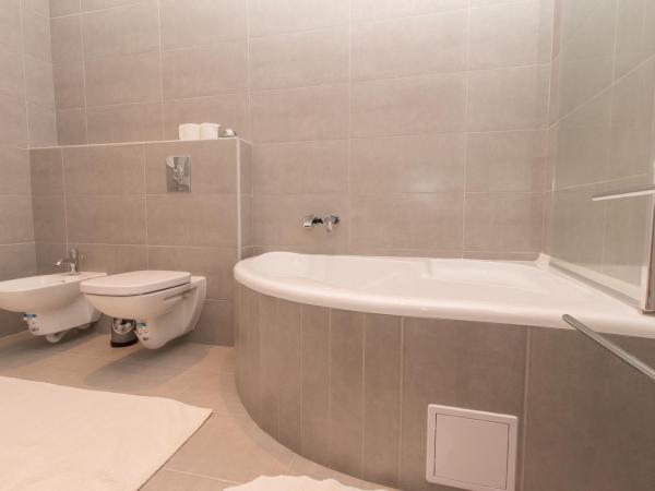 Butterfly Home Danube : photo 7 de la chambre chambre double ou lits jumeaux - vue sur ville