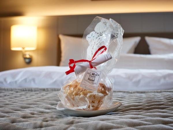 Sachsenpark-Hotel : photo 1 de la chambre chambre double