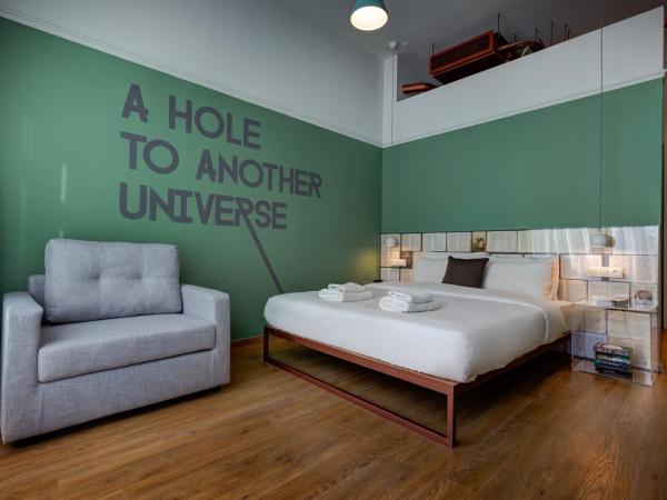 Colors Urban Hotel Thessaloniki : photo 6 de la chambre grande chambre - vue partielle sur mer 