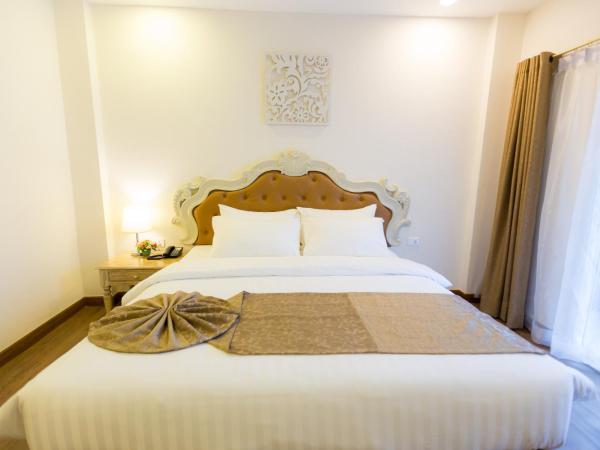 Hi Chiangrai Hotel-SHA Extra Plus : photo 1 de la chambre hébergement supérieur avec lit king-size