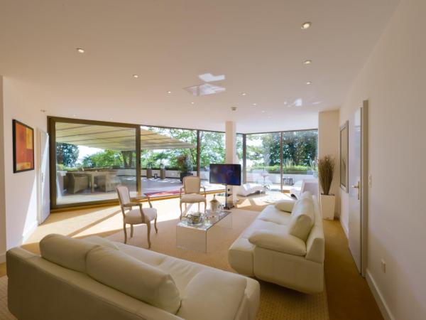 Royal Plaza Montreux : photo 8 de la chambre suite royale avec terrasse et vue sur le lac