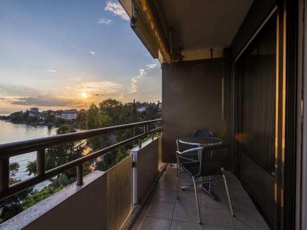 Royal Plaza Montreux : photo 9 de la chambre chambre double deluxe avec balcon - vue sur lac ou parc et lac