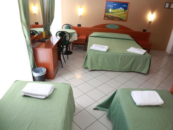 Hotel Dorè : photo 7 de la chambre chambre quadruple