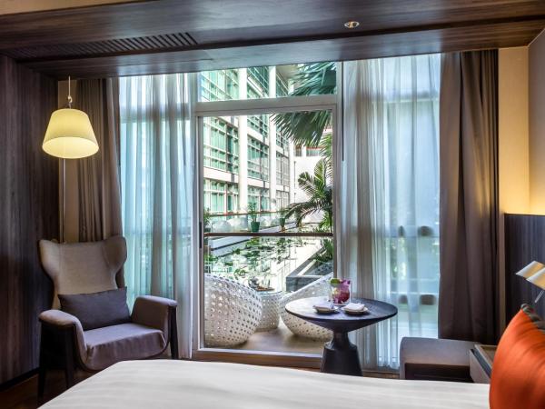 Pullman Bangkok King Power : photo 8 de la chambre chambre lit king-size deluxe avec balcon