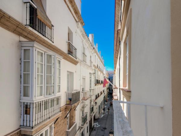 Hotel Argantonio : photo 1 de la chambre chambre double ou lits jumeaux avec balcon