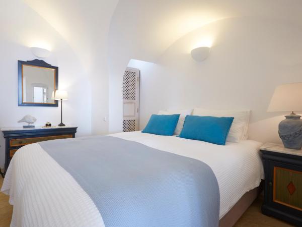 Atrina Canava 1894 : photo 7 de la chambre suite senior avec vue sur la caldeira