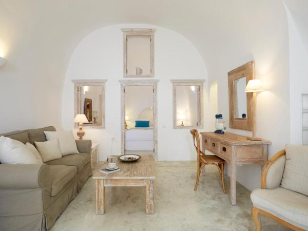 Atrina Canava 1894 : photo 3 de la chambre suite exécutive avec vue sur caldera