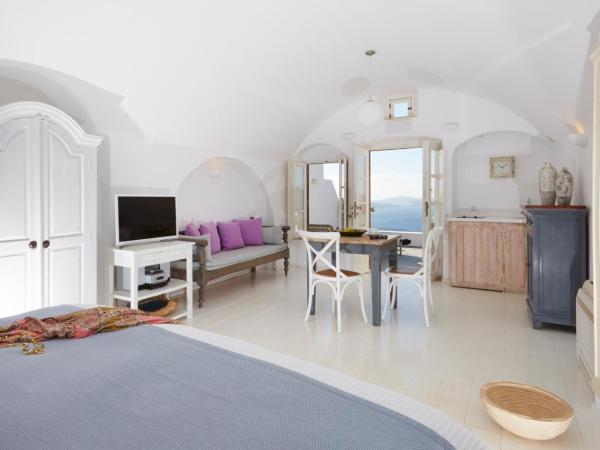 Atrina Canava 1894 : photo 3 de la chambre suite Élégante avec bain à remous extérieur - vue sur caldeira