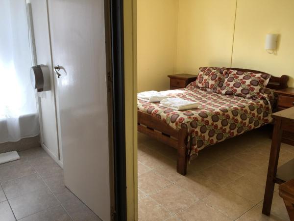 Hostel Los Pioneros : photo 5 de la chambre chambre double