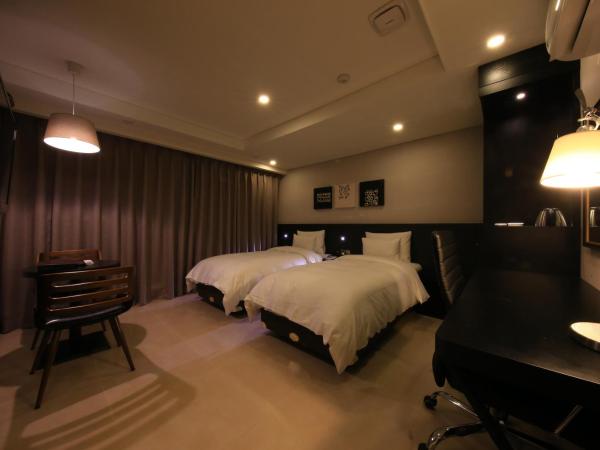 Kobos Hotel : photo 4 de la chambre chambre lits jumeaux standard