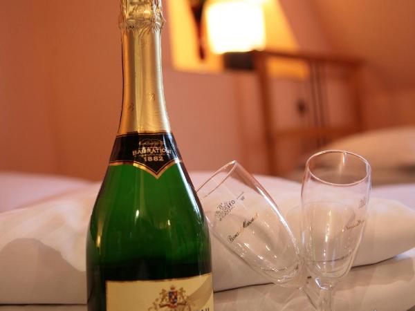 Hotel-Pension Adamshof : photo 6 de la chambre chambre double avec salle de bains commune