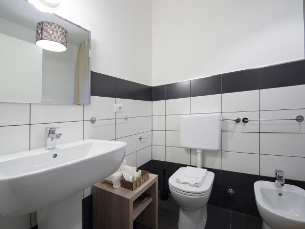 Tiffany Rooms : photo 6 de la chambre suite junior avec balcon