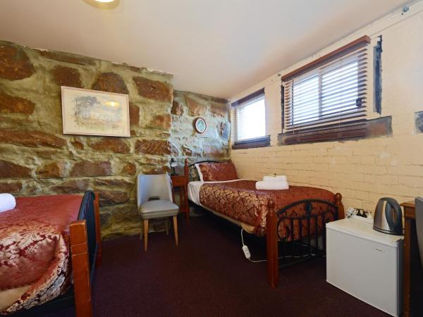 Edinburgh Gallery Bed & Breakfast : photo 9 de la chambre chambre lits jumeaux avec salle de bains commune