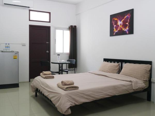 Baan Mai Guest House : photo 1 de la chambre chambre double standard