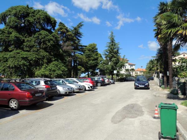Rooms Stefania : photo 3 de la chambre chambre double - vue sur jardin