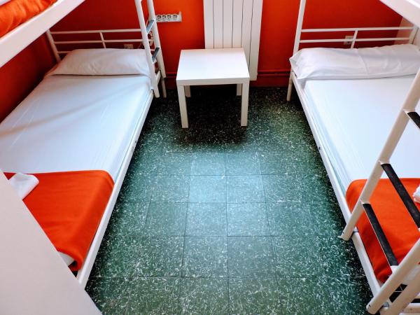 Feetup Home Backpackers Valencia : photo 1 de la chambre lit dans dortoir pour femmes de 6 lits