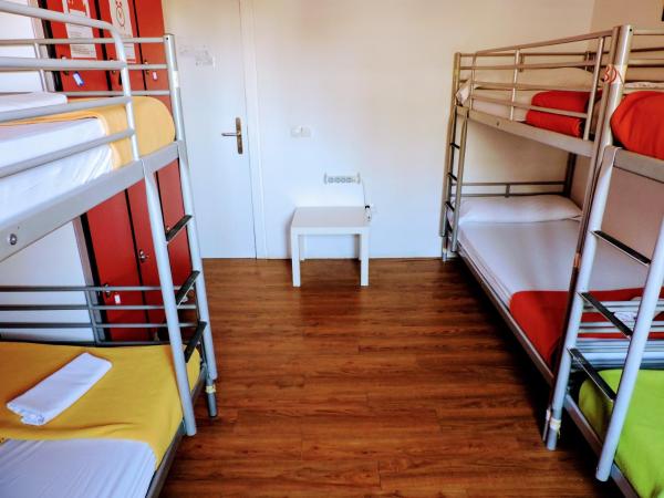Feetup Home Backpackers Valencia : photo 2 de la chambre lit dans dortoir mixte de 4 lits